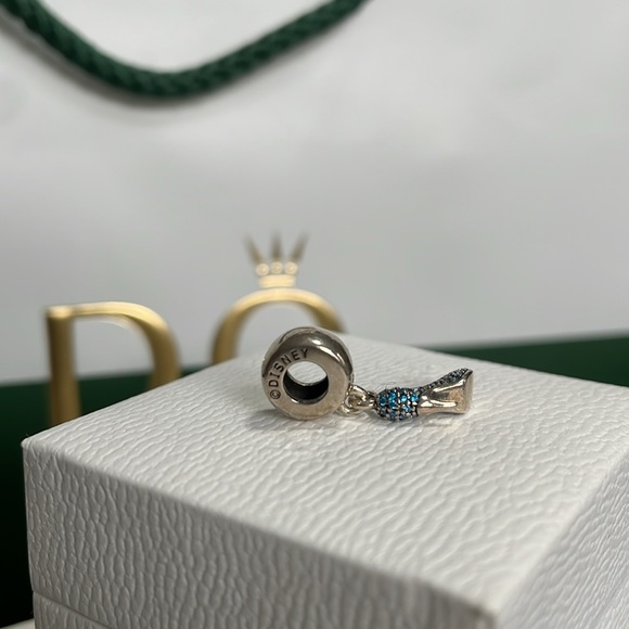 Authentic Pandora Cinderella’s Slipper Charm - Picture 4 of 5